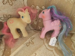 2 MY LITTLE PONIES, 1 PINK WIGS RAINBOW MANE, 1 BEIGE FLOCK PINK MANE